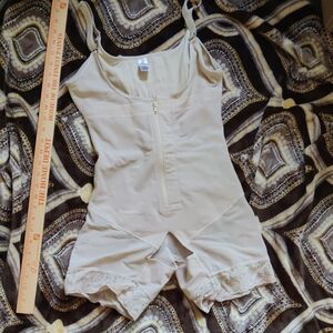 Elegant Beige Shapewear Bodysuit